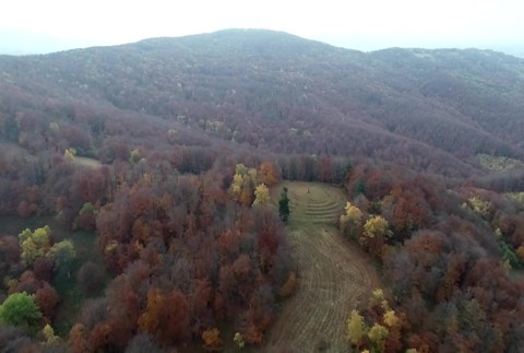 [multi] Cervene maky ludia 10394