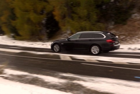  Nízke teploty a sneh trápia už aj cestárov