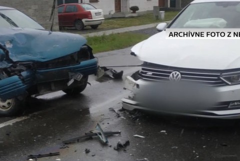 Do pani Eleny a jej dcéry mal autom naraziť policajt. 