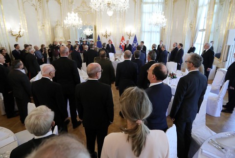 Obed v prezidentskom paláci pri príležitosti 15. výročia v EÚ