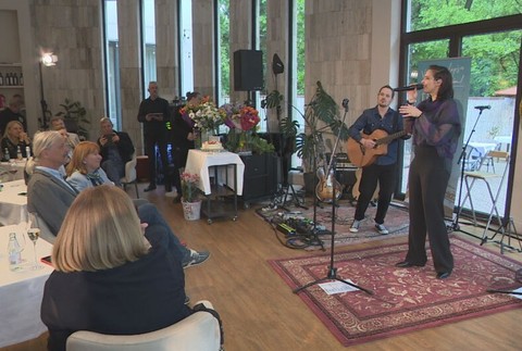 Táňa Kelleová Vasilková oslava (4)