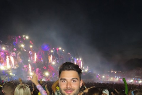 Adam Kajumi