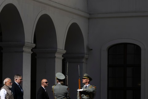 Robert Fico a Nárendr Módí 3