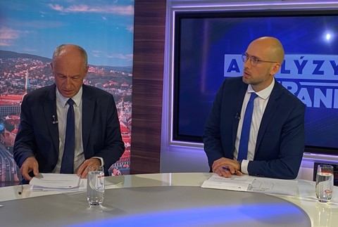 Analýzy Na hrane s Karlom Hirmanom s Karolom Galekom