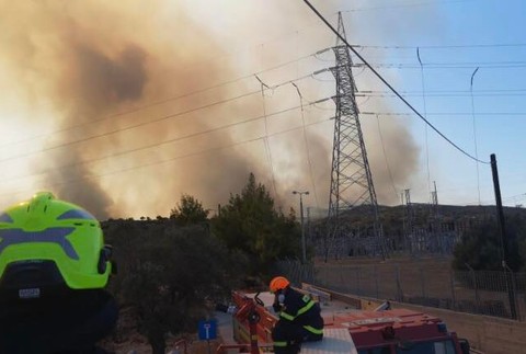 požiar grécko rodos hasiči trafostanica 4. deň (1)