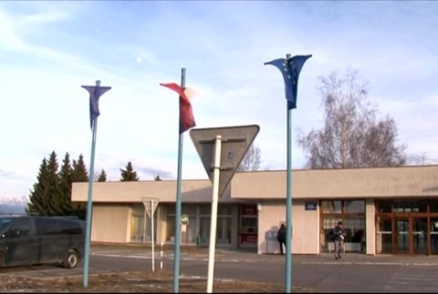 [multi] MO vojak vypadol z okna 450