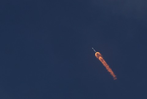 Odlet prvej komerčnej vesmírnej lode Crew Dragon