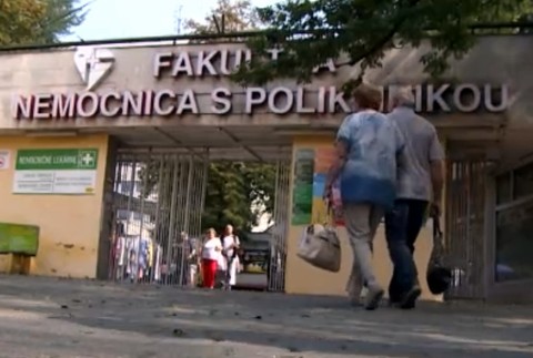 V nemocnici vystrájal podgurážený doktor. Na miesto privolali políciu