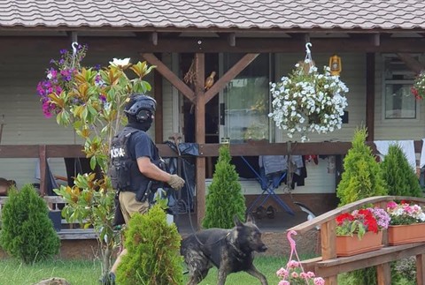 Protidrogová razia Rokok v Podunajských Biskupiciach 