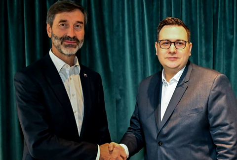 minister zahranicnych veci