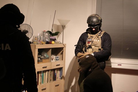 Rozsiahla razia NAKA. Protizločinecká jednotka zadržala 6 osôb
