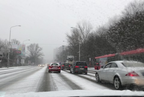 ONLINE: Počasie komplikuje dopravu v hlavnom meste6