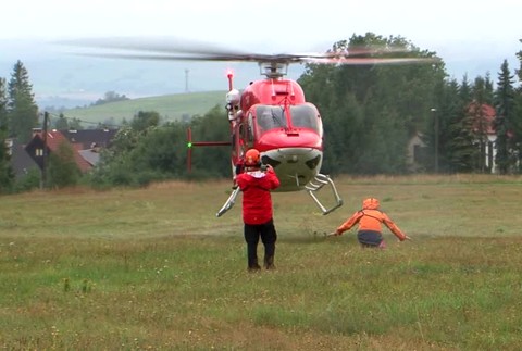 [multi] V Tatrách zasiahli turistov blesky. Búrka si vyžiadala niekoľko mŕtvych 2336