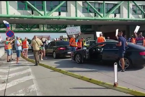 [multi] Protesty na hraniciach 1525