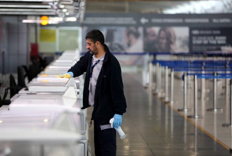 Situácia na letisku v cyperskej Larnace