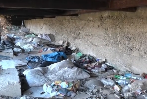 muz zomrel na ulici 3