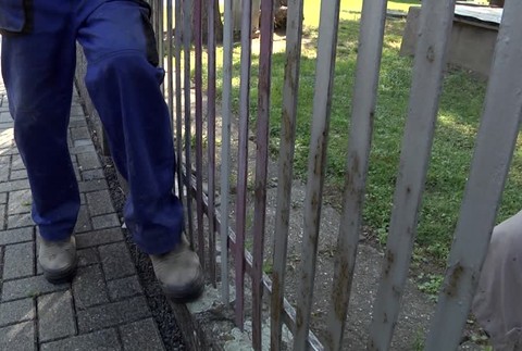 Polícia zadržala troch mužov. Dôchodcom mali ukradnúť až 190-tisíc eur