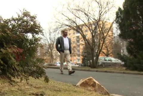 Zo smetiara celebrita. Frantovi zo seriálu Most sa splnil sen