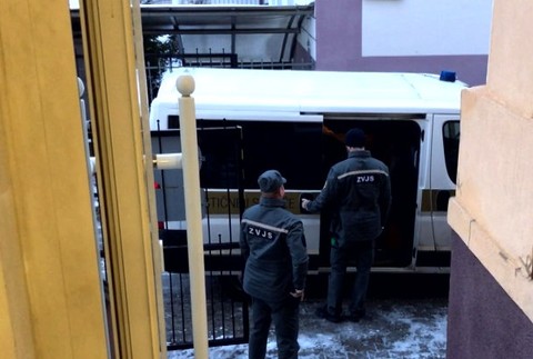 V prípade vraždy 16-ročného Tomáša priviedli obžalovanú Juditu na súd