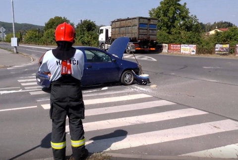 hasiči na mieste nehody