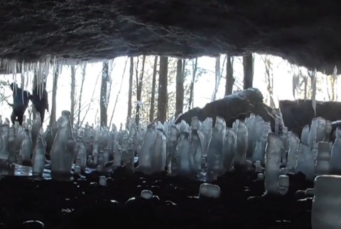 Nádherná slovenská jaskyňa Mažarná 