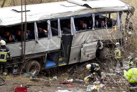 Autobus nehoda havária Belgicko zničené záchranári