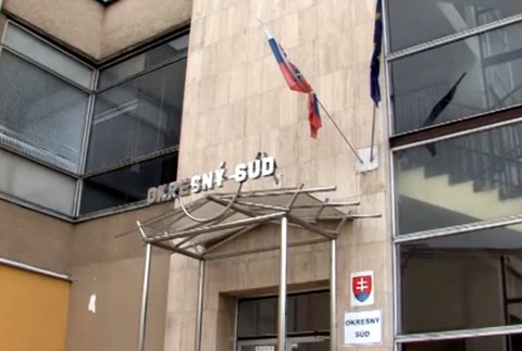 Starosta v úrade skončil. Podľa súdu obral o pozemky až šesť ľudí