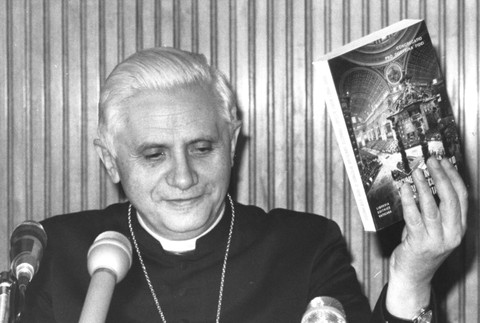 Pápež Benedikt XVI