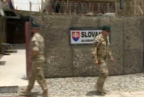 V posledných týždňoch zahynuli 4 českí vojaci. Slovensko neplánuje vojakov z Afganistanu stiahnuť