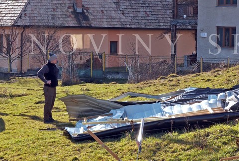 Veterná smršť v obci Jasenie
