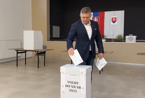 robert fico 3