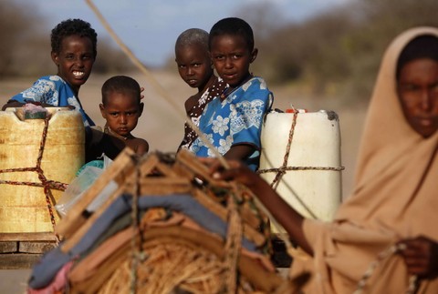 Sucho a hlad zabíjajú deti v Somálsku, potravinová kríza, Afrika