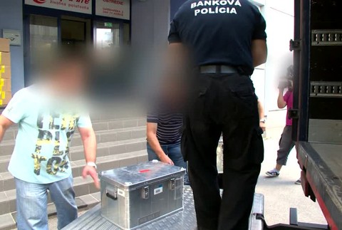 Poškodení klienti buďte na pozore. Poisťovňa Rapid life je v konkurze852