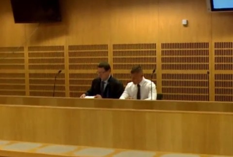 Opitý motorkár sa rútil 200-kilometrovou rýchlosťou. Pred súd sa ale postavil policajt