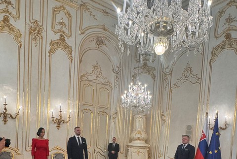 Prezident prijal demisiu Dolinkovej. Vo funkcii ju nahradí Šaško