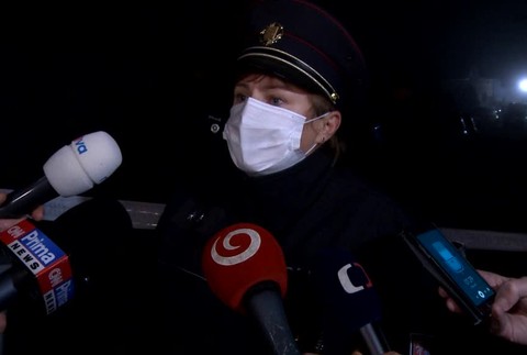 [multi] Po streľbe traja mŕtvi 896