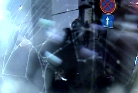 Špičkový slovenský kickboxer si pomýlil jarmok s boxerským ringom. Za asistencie otca brutálne dobil mladého muža