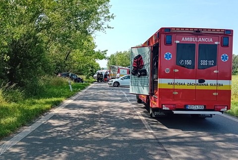 Nehoda dvoch áut smer Šala