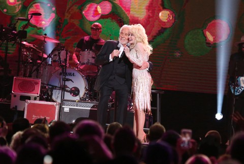 All_In_for_the_Gambler__Kenny_Rogers'_Farewell_Concert_Celebration_17168-32326d9b579641218373ae589ffba96f