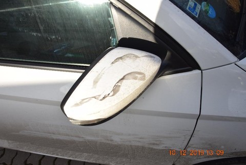 Banskobystričan nabúral do policajného auta. Za volantom nesedel triezvy