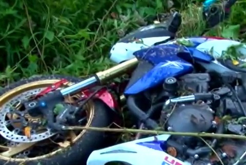 Muž s koronavírusom havaroval na motorke.