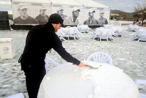 Japonsko muž sneh stôl