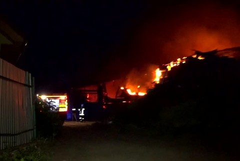 [multi] N12 Požiar píly 3661