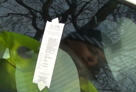 Vodičom, ktorí nechcú platiť za parkovanie, odzvonilo. Mestskí policajti dostali špeciálne vozidlo