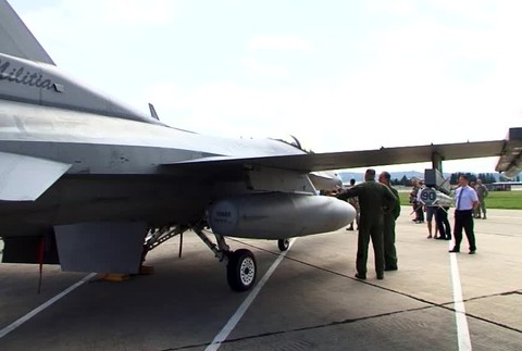 [multi] Stíhačky ako ďalej 867