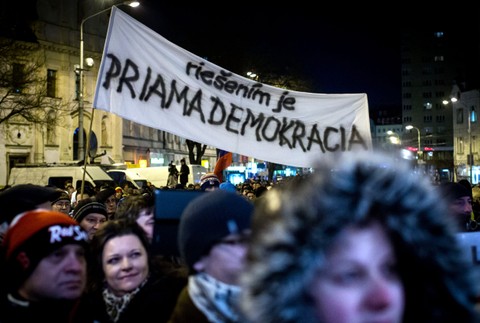 protest proti korupcii v Bratislave 10.12. - 3