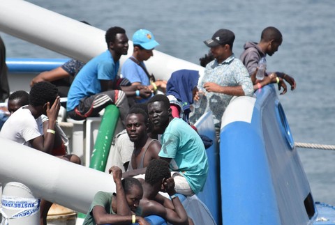 Taliansko kolabuje pod náporom migrantov.jpg