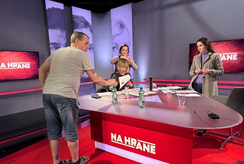 8ea1309d-4b2f-4944-b74f-467a9bbceba3