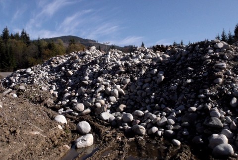 Balvany po povodniach v Tatranskej Javorine