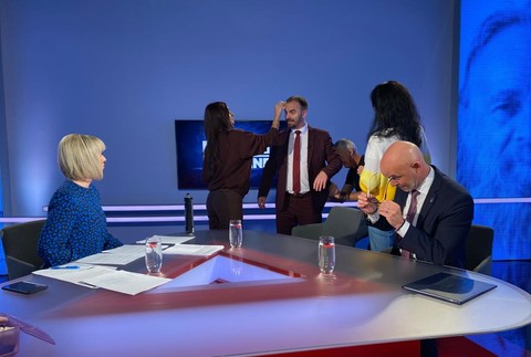 Analýzy Na hrane s Michalom Šipošom a Branislavom Gröhlingom